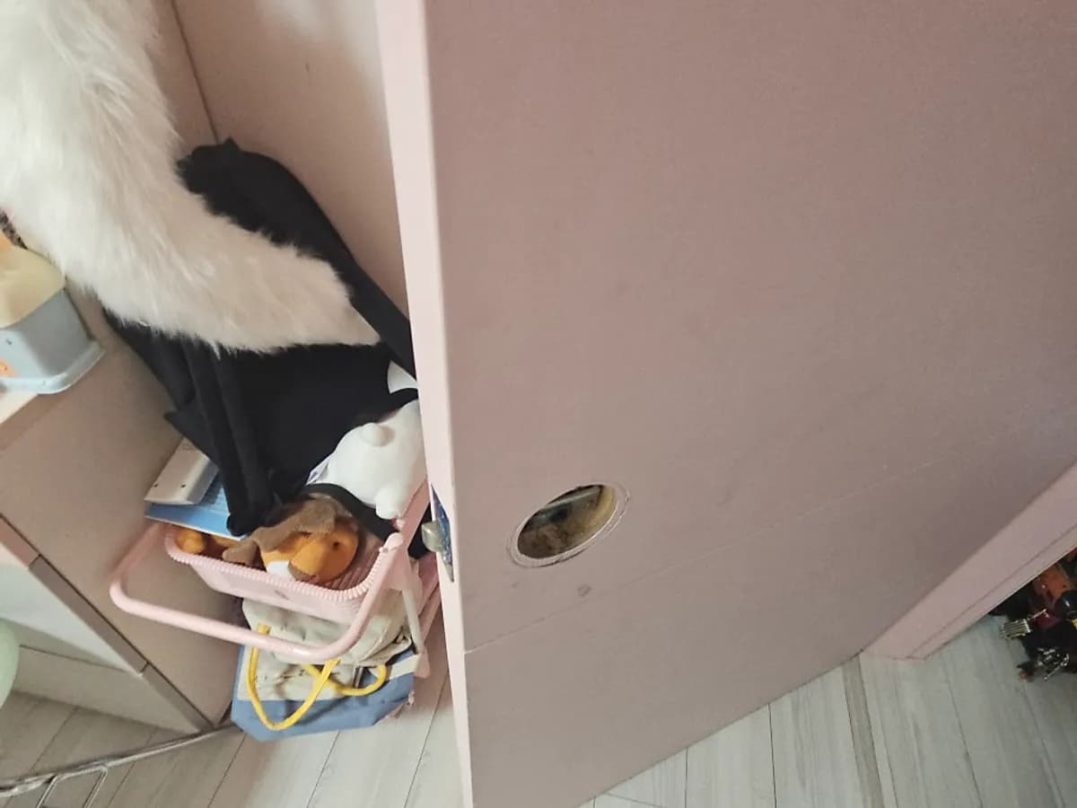 학원 사무실 문 손잡이 대량 교체 시공 전
