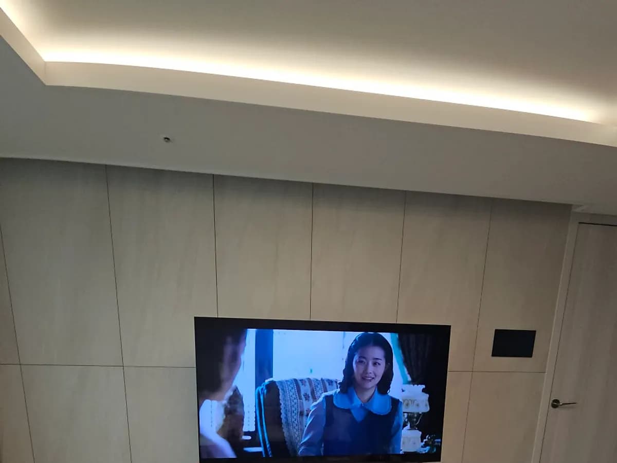TV 스탠드 조립 대행 시공 후