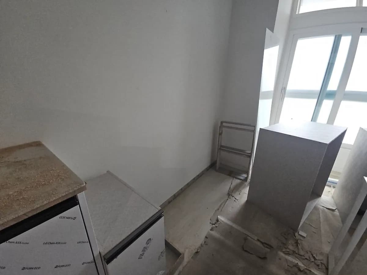오피스텔 계단 아래 수납장 맞춤 제작 시공 전