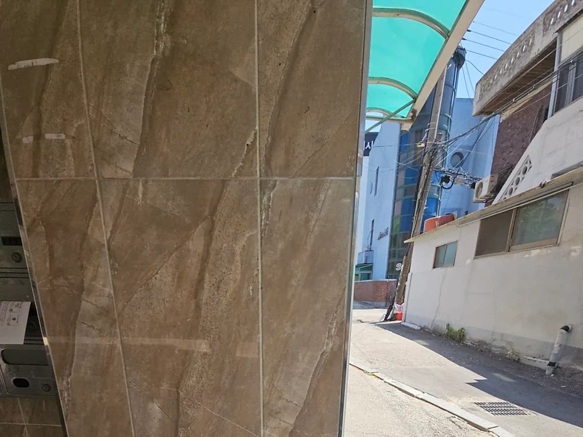 수원 타일 보수 배경 사진