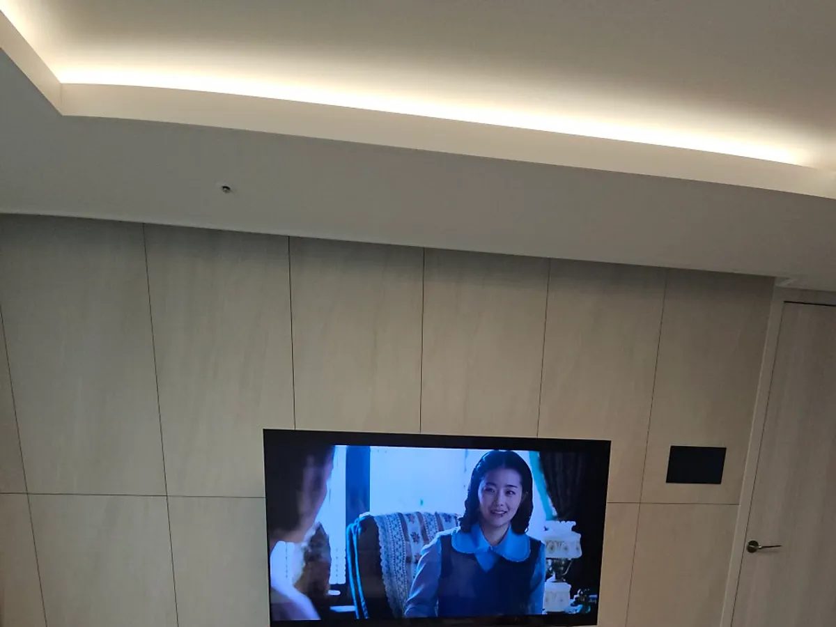 TV 스탠드 조립 대행 시공 후