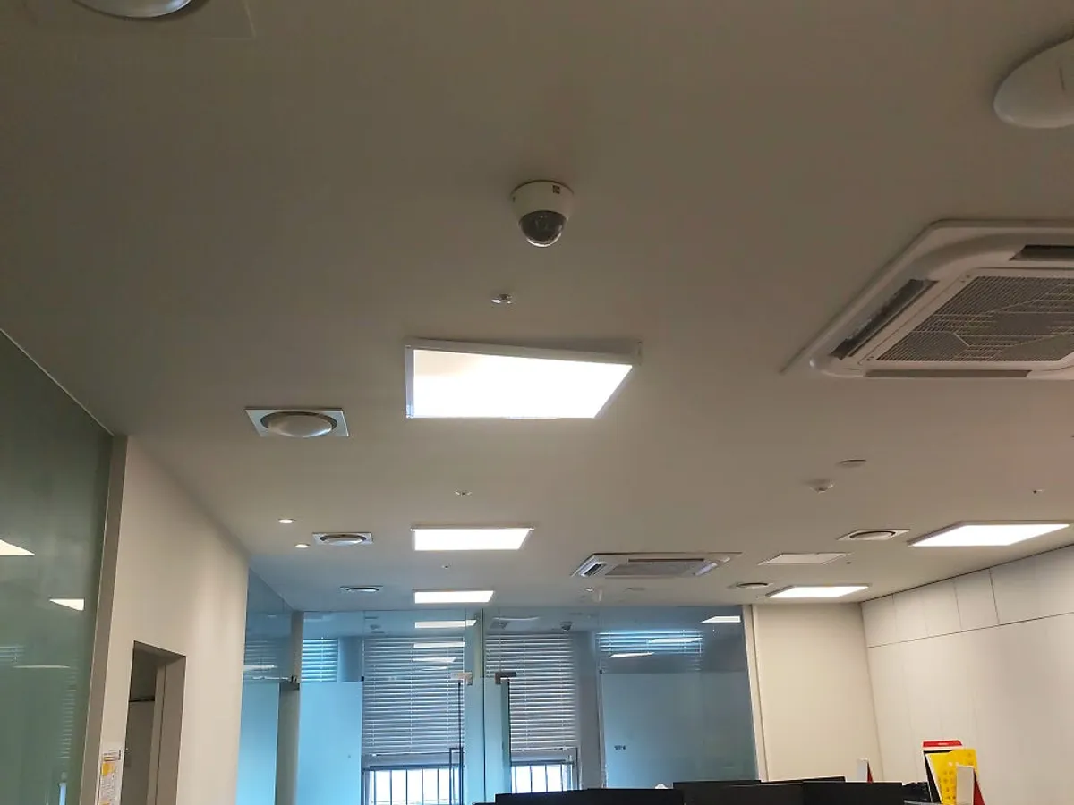 사무실 형광등을 LED 평판등으로 시공 전